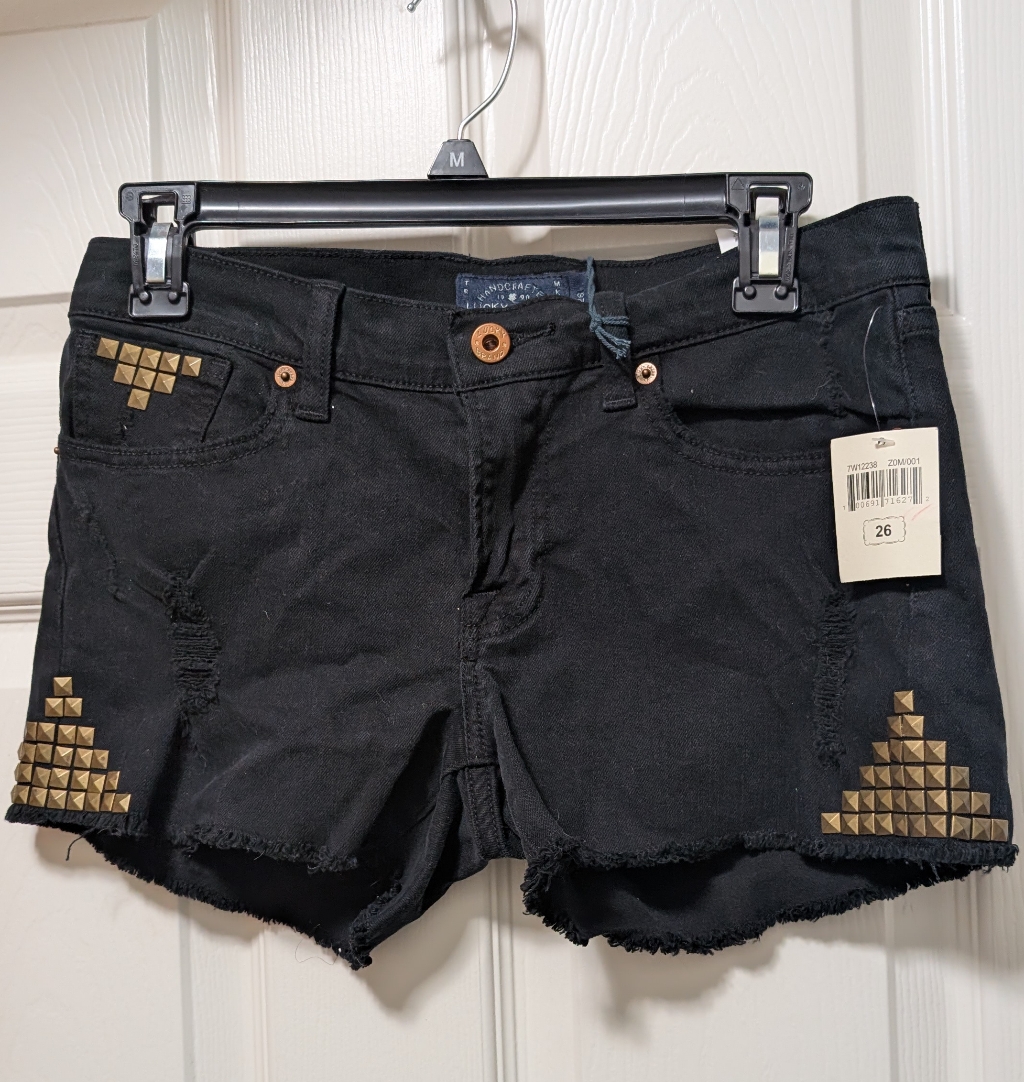 Nwt Lucky Brand Black Denim Distressed Raw Hem Low Rise Gold Stud Malibu Shorts